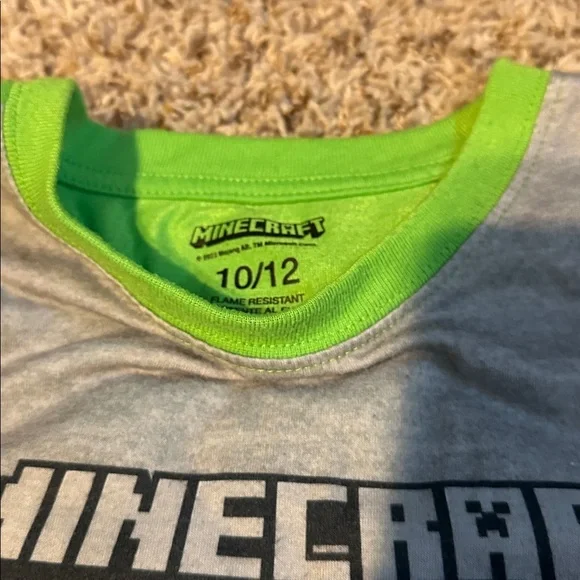 Boys medium Minecraft pajama set or 10-12 - Picture 2 of 4